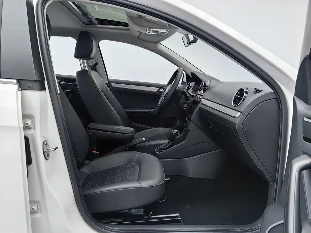Volkswagen Jetta — миниатюра 23