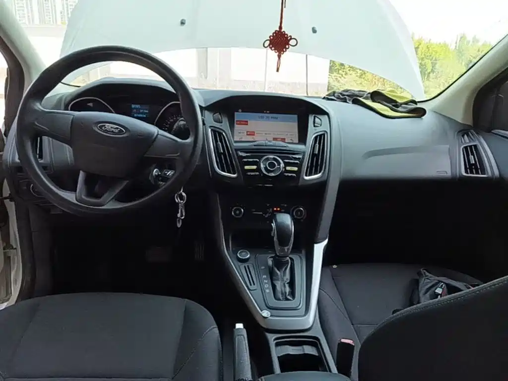 Ford Focus — миниатюра 10