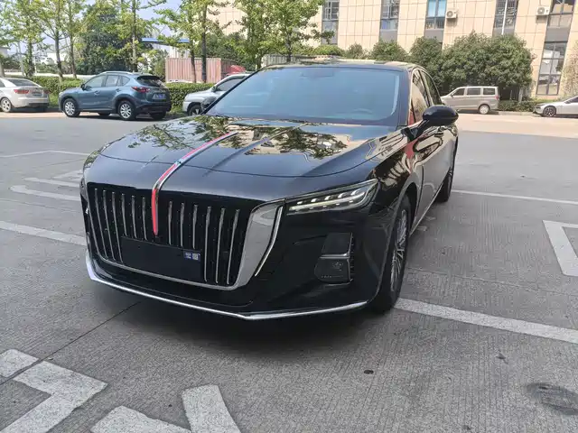 RED FLAG HONGQI H5 2023