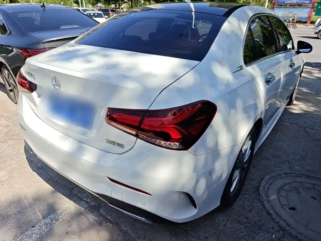 Mercedes-Benz A-Class — миниатюра 7