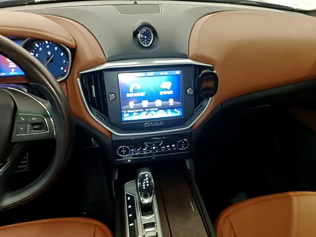 Maserati Ghibli — миниатюра 13