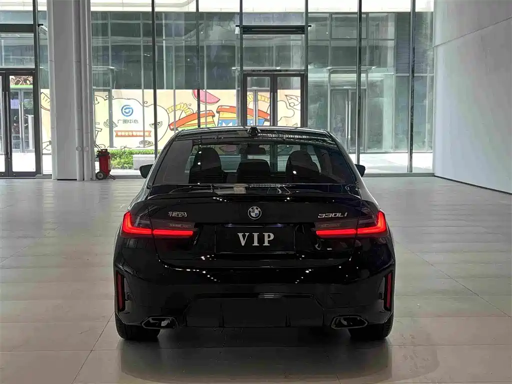 BMW 3 Series — миниатюра 8