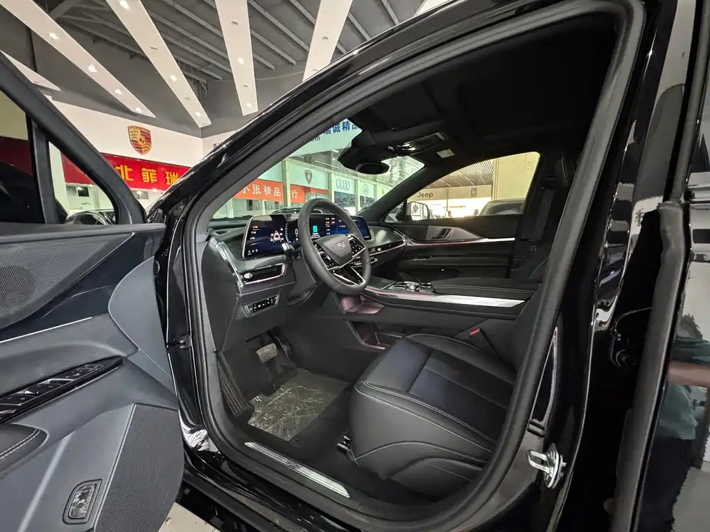 Cadillac XT5 — миниатюра 15