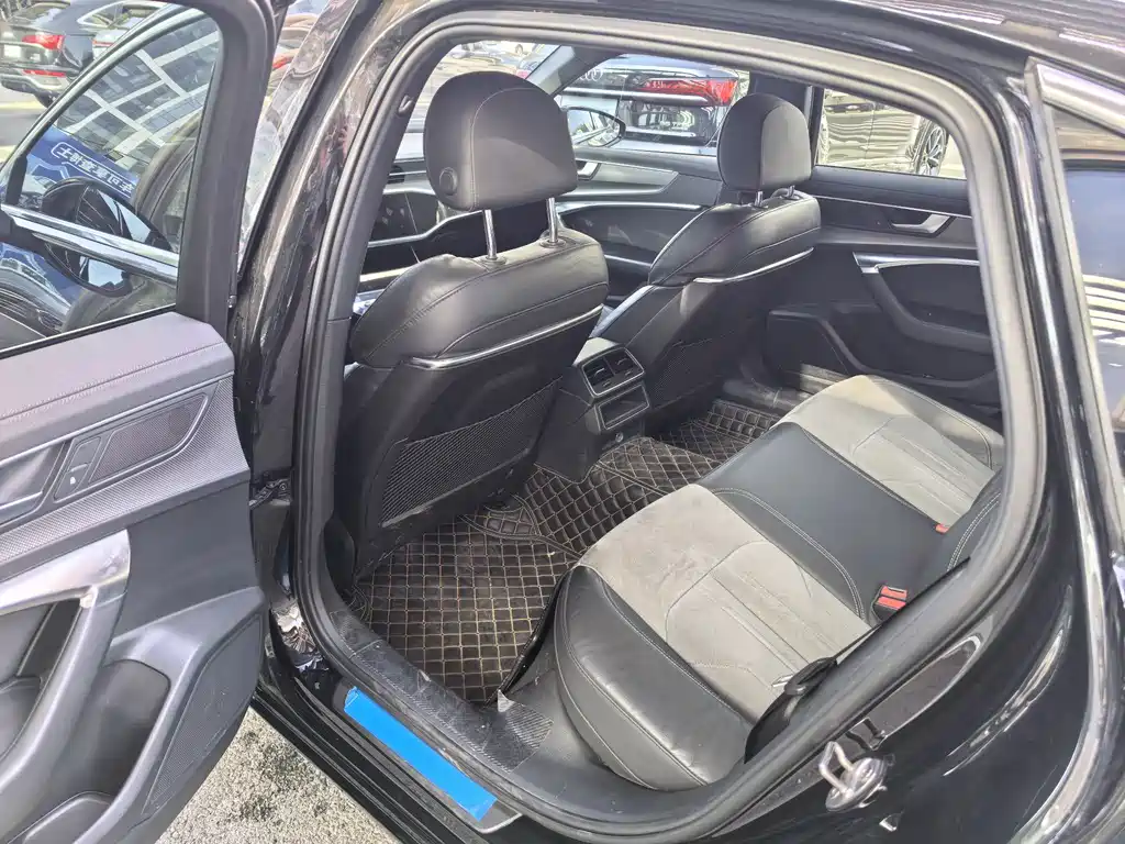 Audi A6L 2021 40 TFSI Luxury