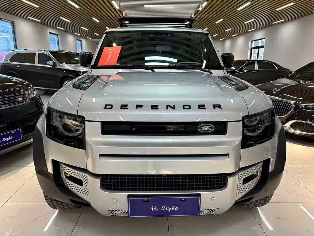 Land Rover Defender — миниатюра 3