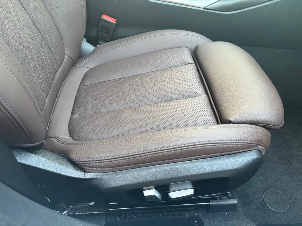 BMW 3 Series — миниатюра 13