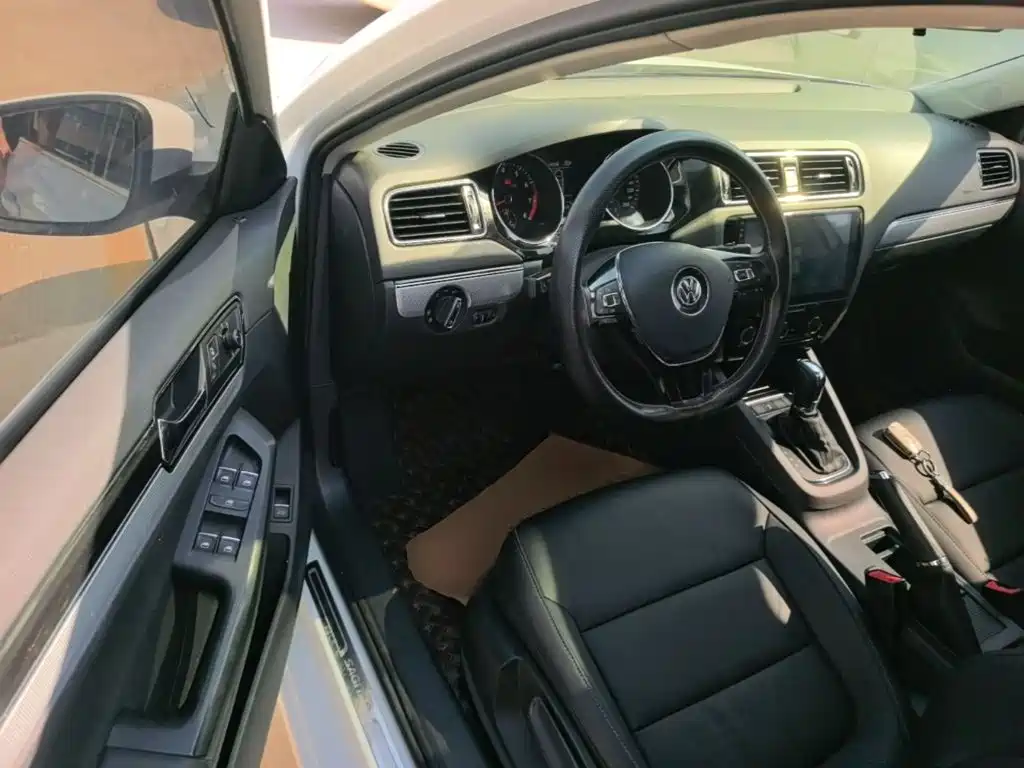 Volkswagen Sagitar — миниатюра 16