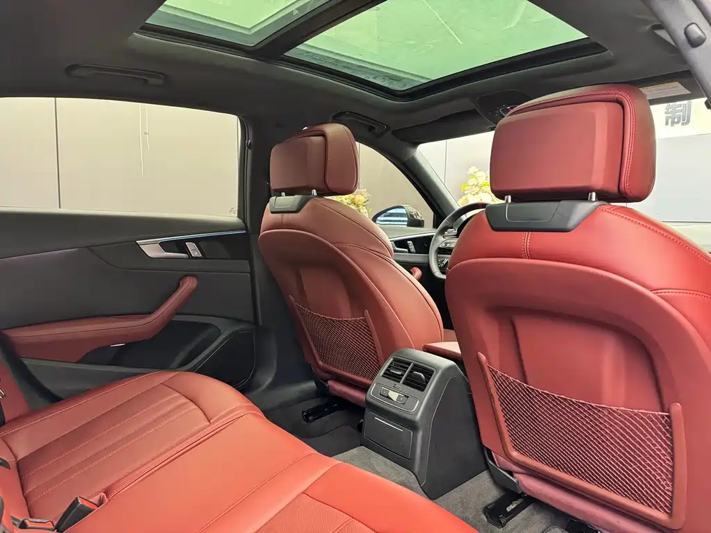 Audi A4L 2025 200 Enjoy 40 TFSI Luxury