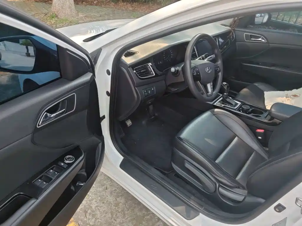 Hyundai Mistra — миниатюра 16