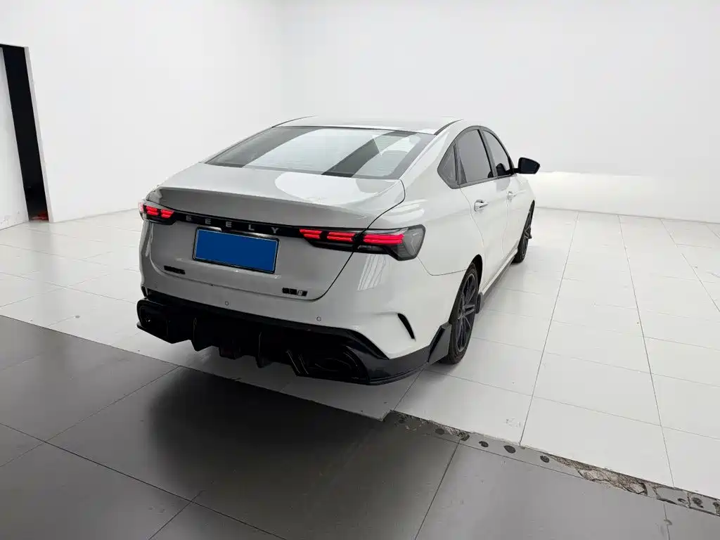 Geely Binrui — миниатюра 7