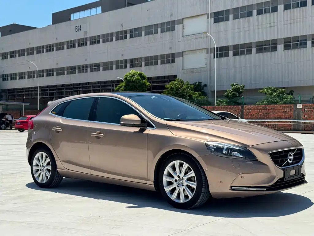 Volvo V40 — миниатюра 3
