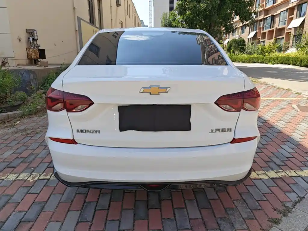 Chevrolet Monza — миниатюра 6