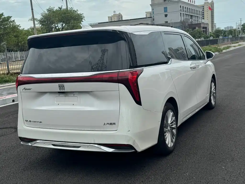 Buick Century 2023 2.0T мест