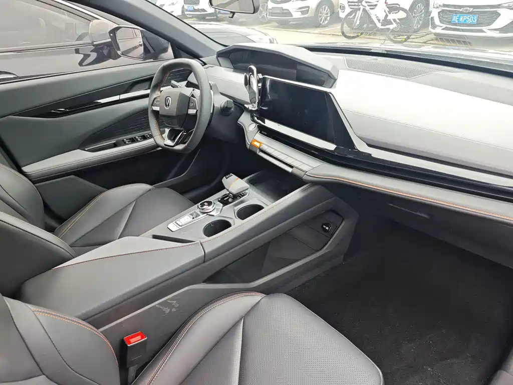 Changan UNI-V — миниатюра 12
