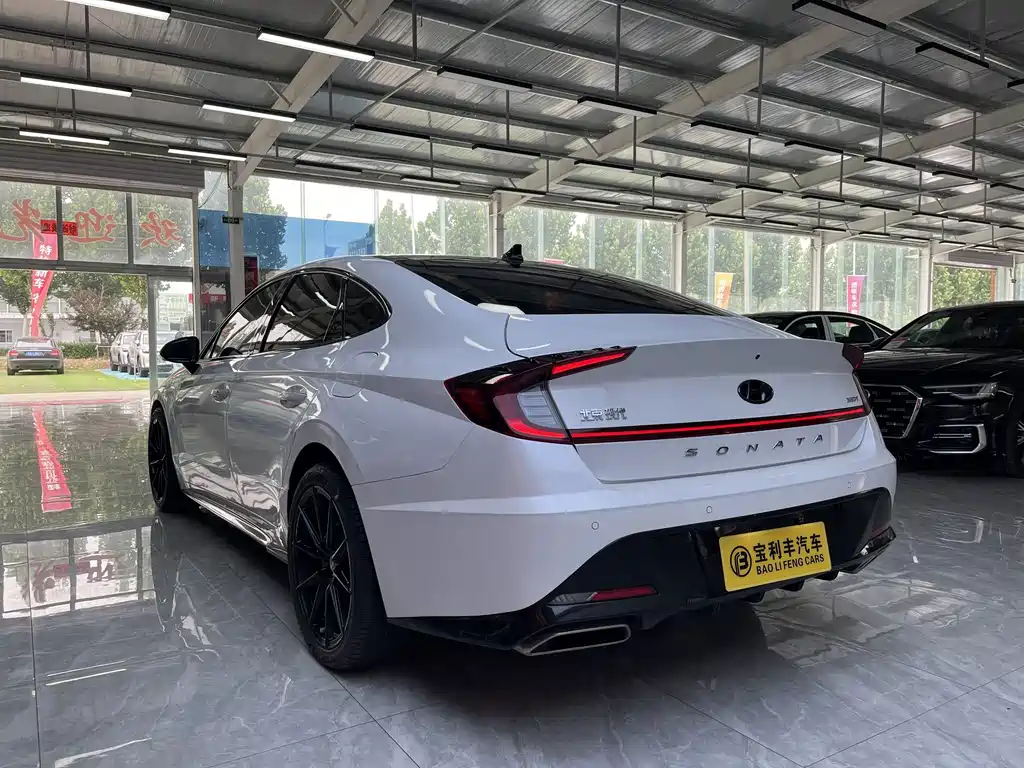 Hyundai Sonata — миниатюра 6