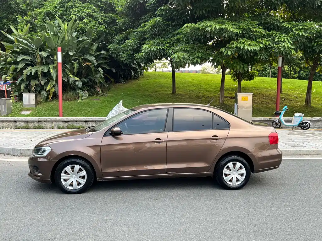 Volkswagen Jetta — миниатюра 4