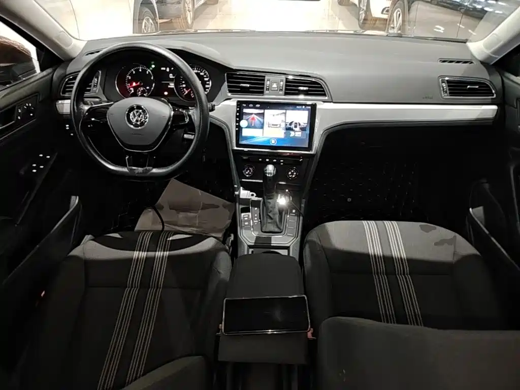 Volkswagen Lamando — миниатюра 10