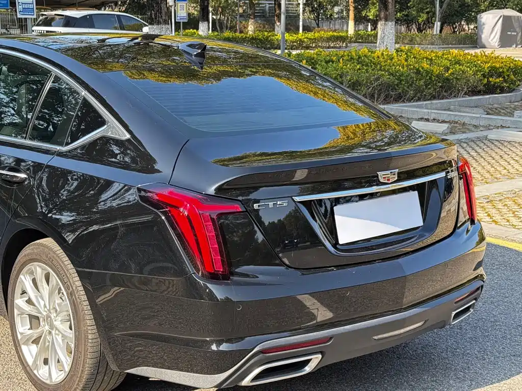 Cadillac CT5 — миниатюра 16