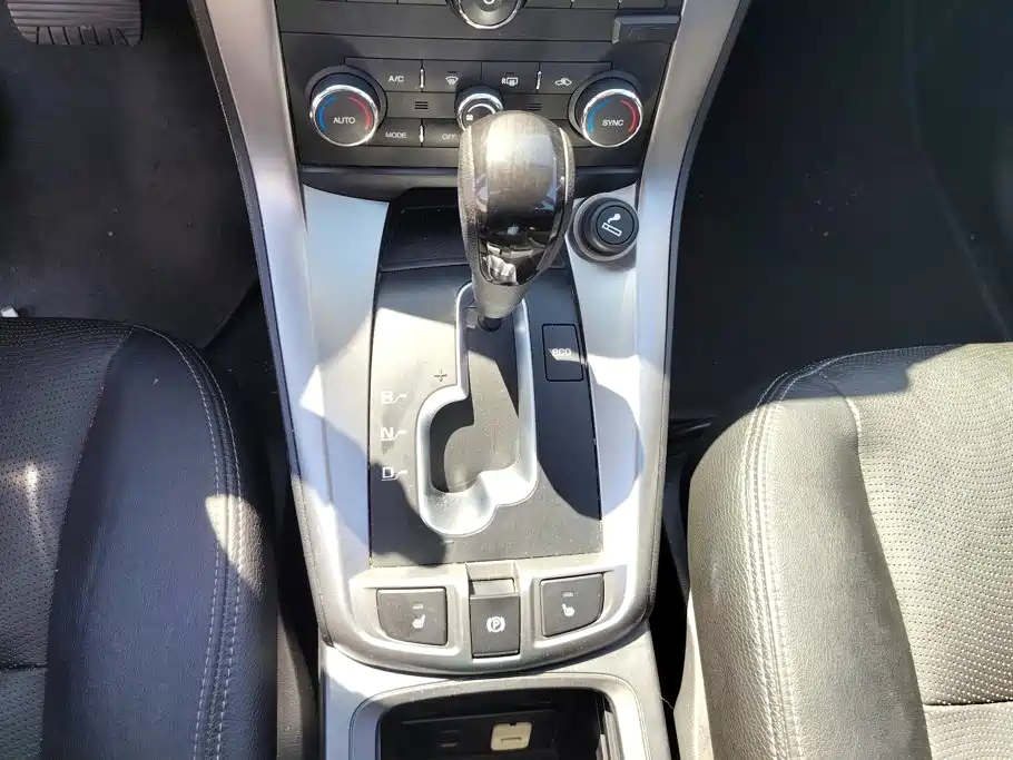 Chevrolet Captiva — миниатюра 16