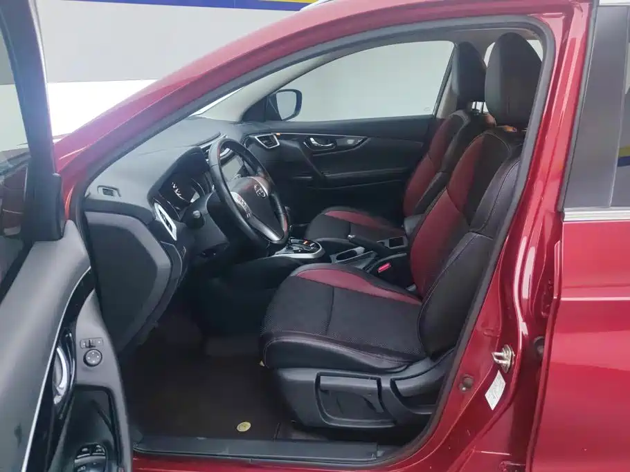 Nissan Qashqai — миниатюра 9
