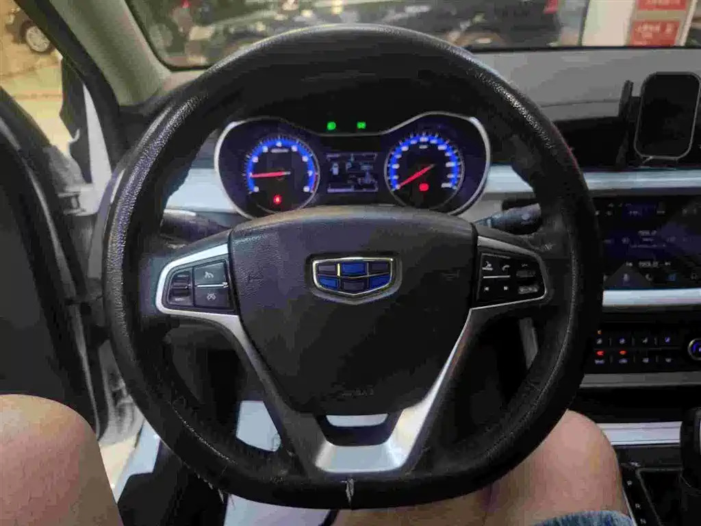 Geely Vision — миниатюра 4