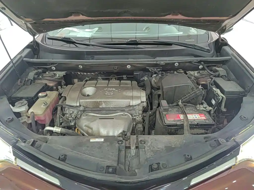 Toyota RAV4 — миниатюра 20