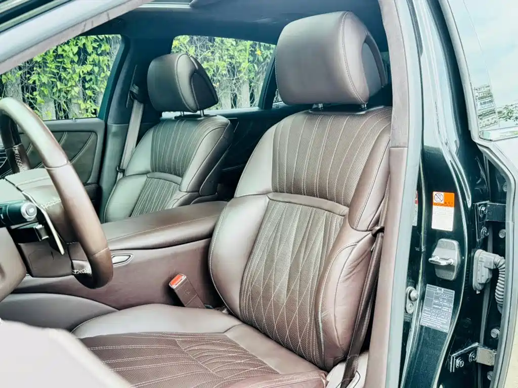 Lexus LS — миниатюра 14