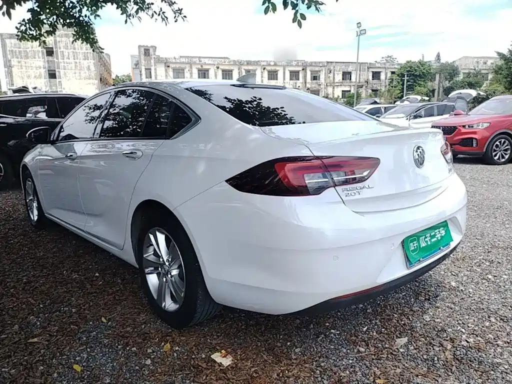 Buick Regal — миниатюра 5