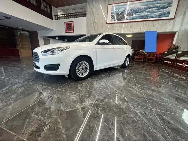2018 Ford Escort