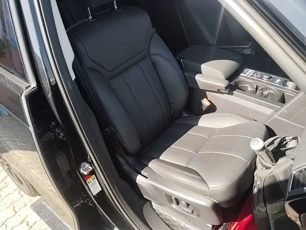 Land Rover Discovery — миниатюра 20