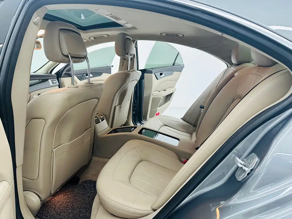 Mercedes-Benz CLS — миниатюра 9