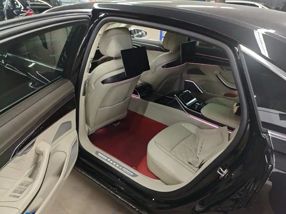 Audi A8 — миниатюра 5