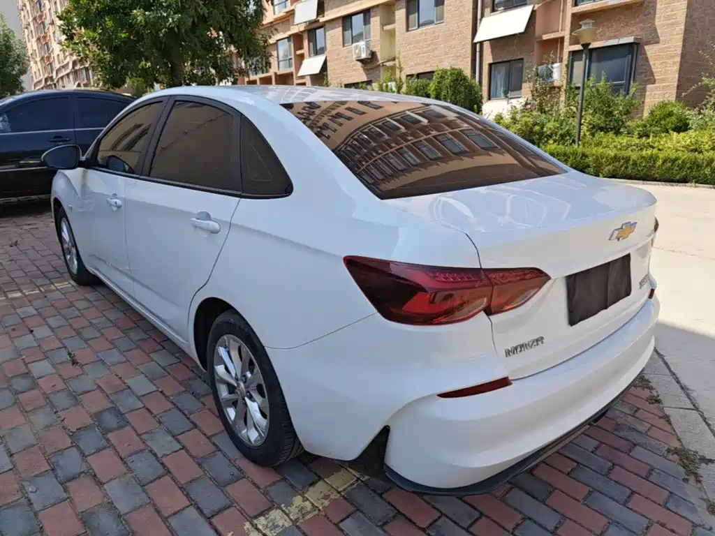 Chevrolet Monza — миниатюра 5