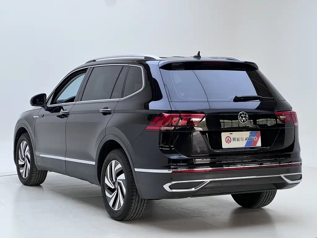 Volkswagen Tiguan L L 2023 280TSI AT