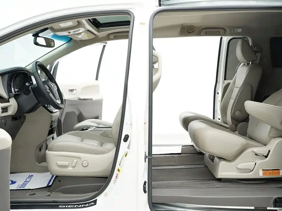 Toyota Sienna — фотографии объявления, Фото 11