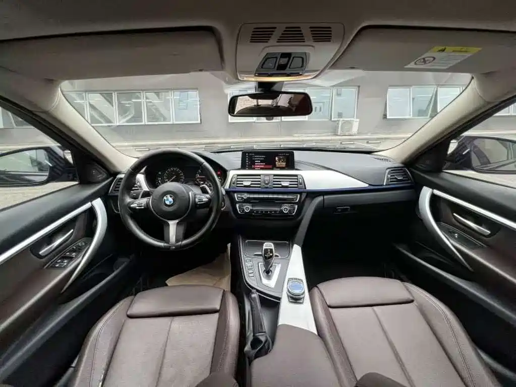 BMW 3 Series — миниатюра 4