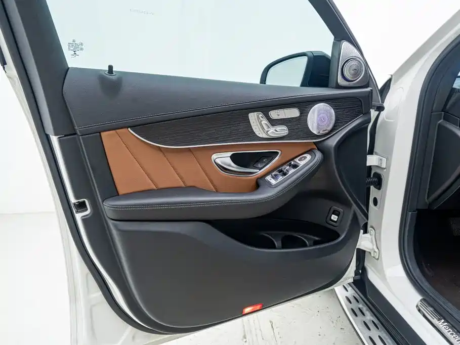 Mercedes-Benz GLC Coupe — миниатюра 14