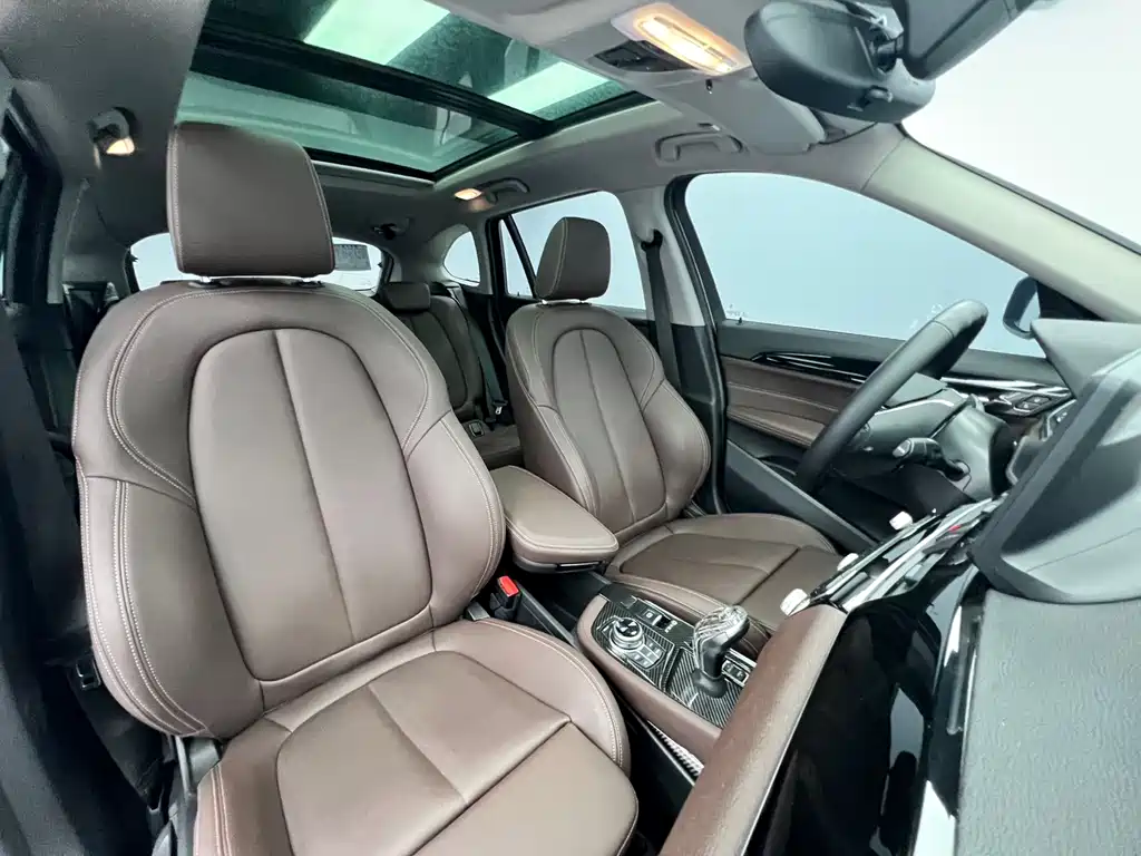 BMW X1 — миниатюра 13