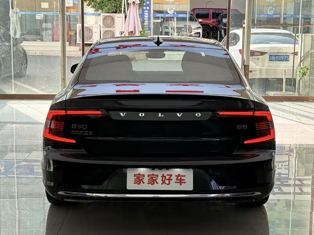 Volvo S90 — миниатюра 16
