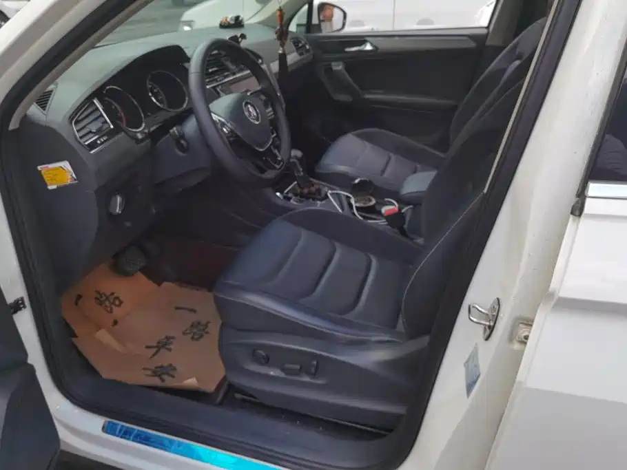 Volkswagen Tiguan L — миниатюра 9