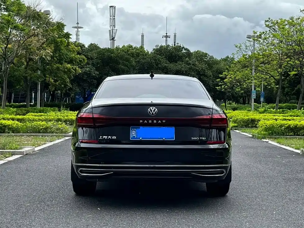 Volkswagen Passat — миниатюра 8