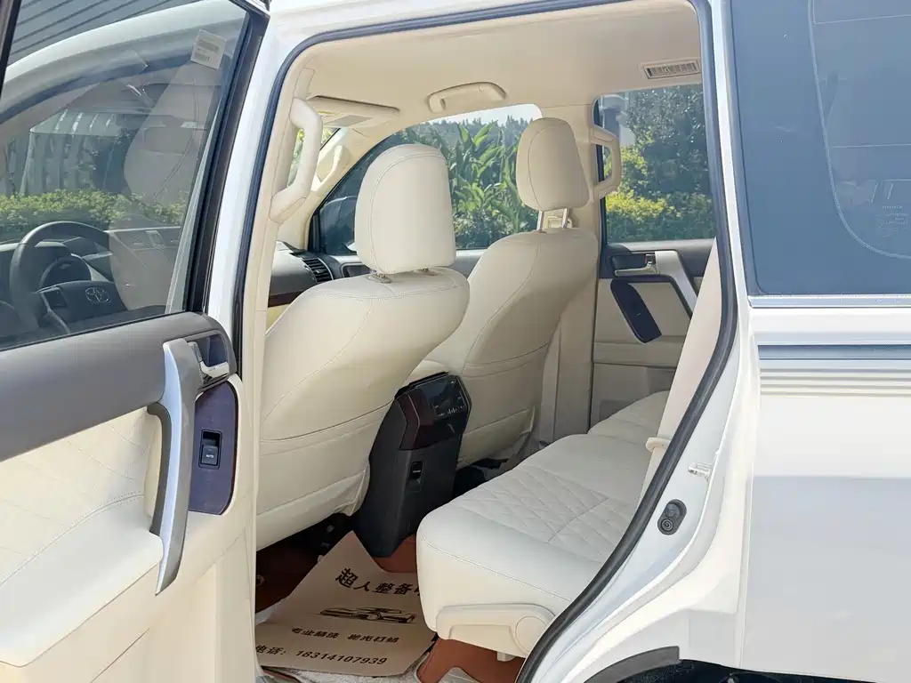 Toyota Prado (Import) — миниатюра 8