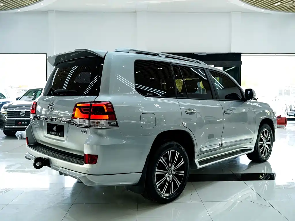 Toyota Land Cruiser — миниатюра 17