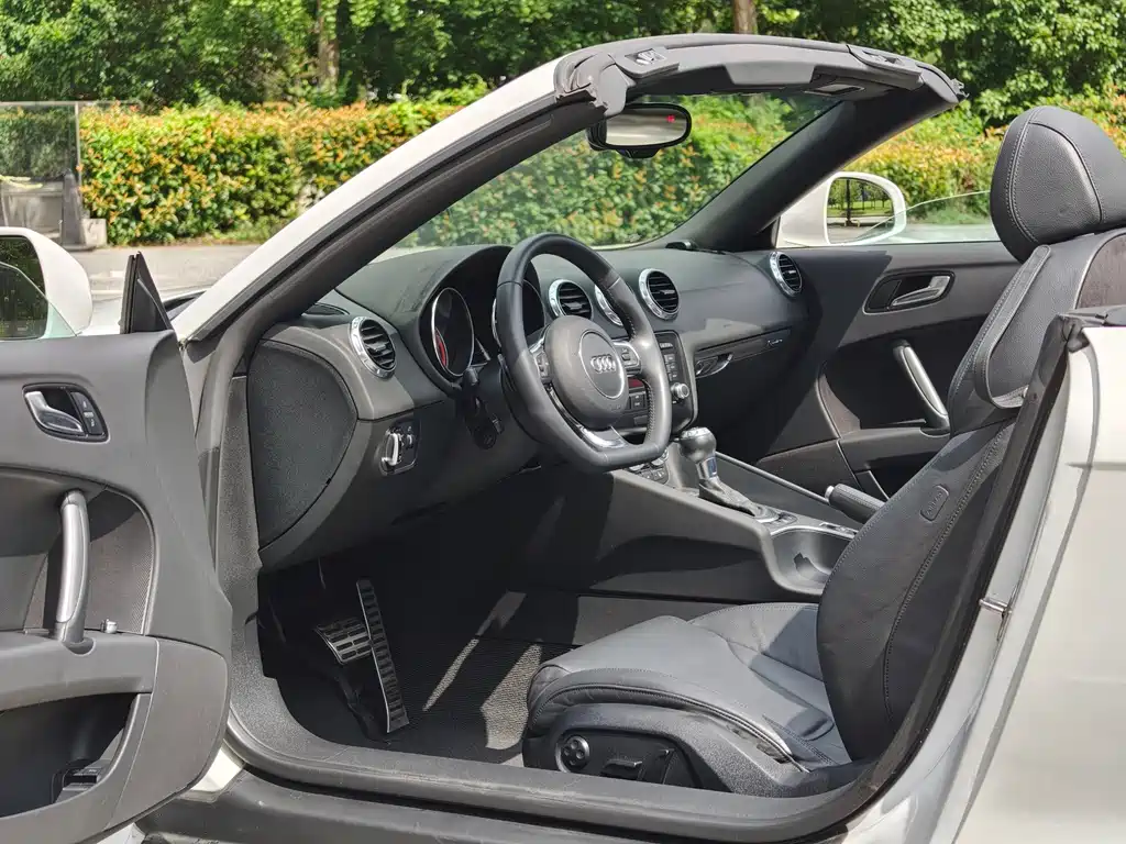 Audi TT — миниатюра 11