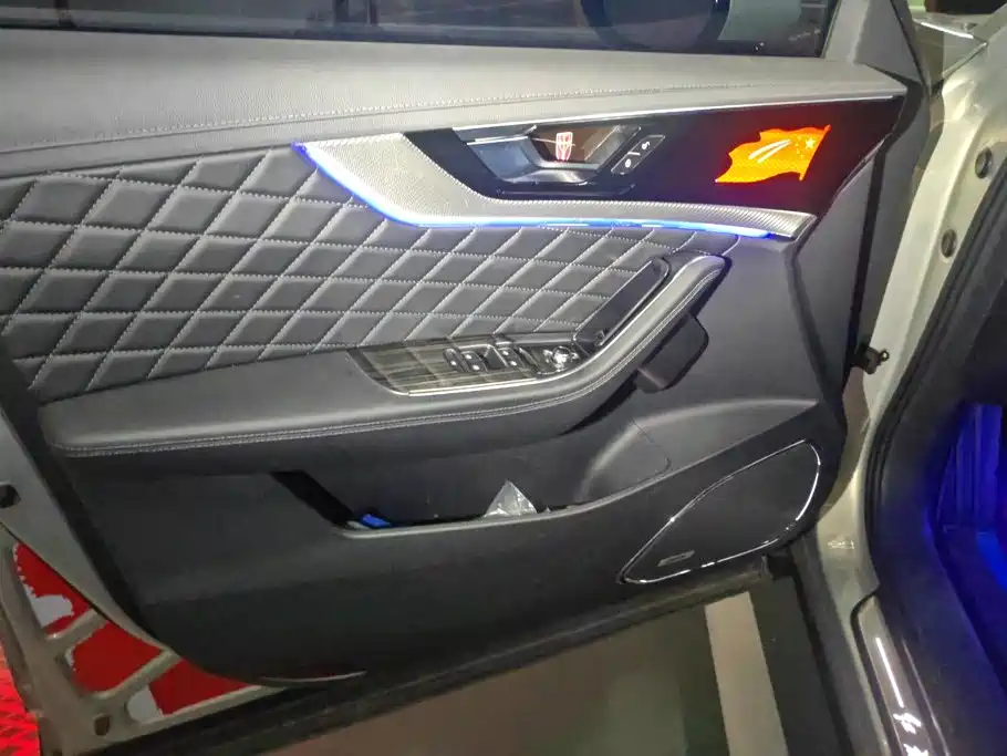 Hongqi Hongqi HS5 — миниатюра 7