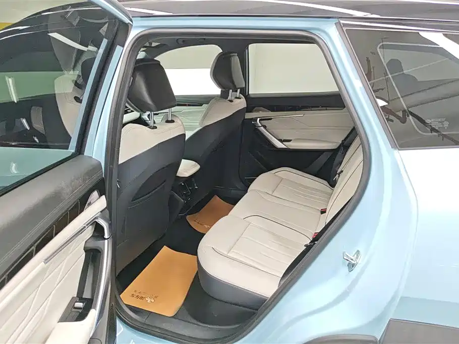 GEELY AUTOMOBILE BOYUE L