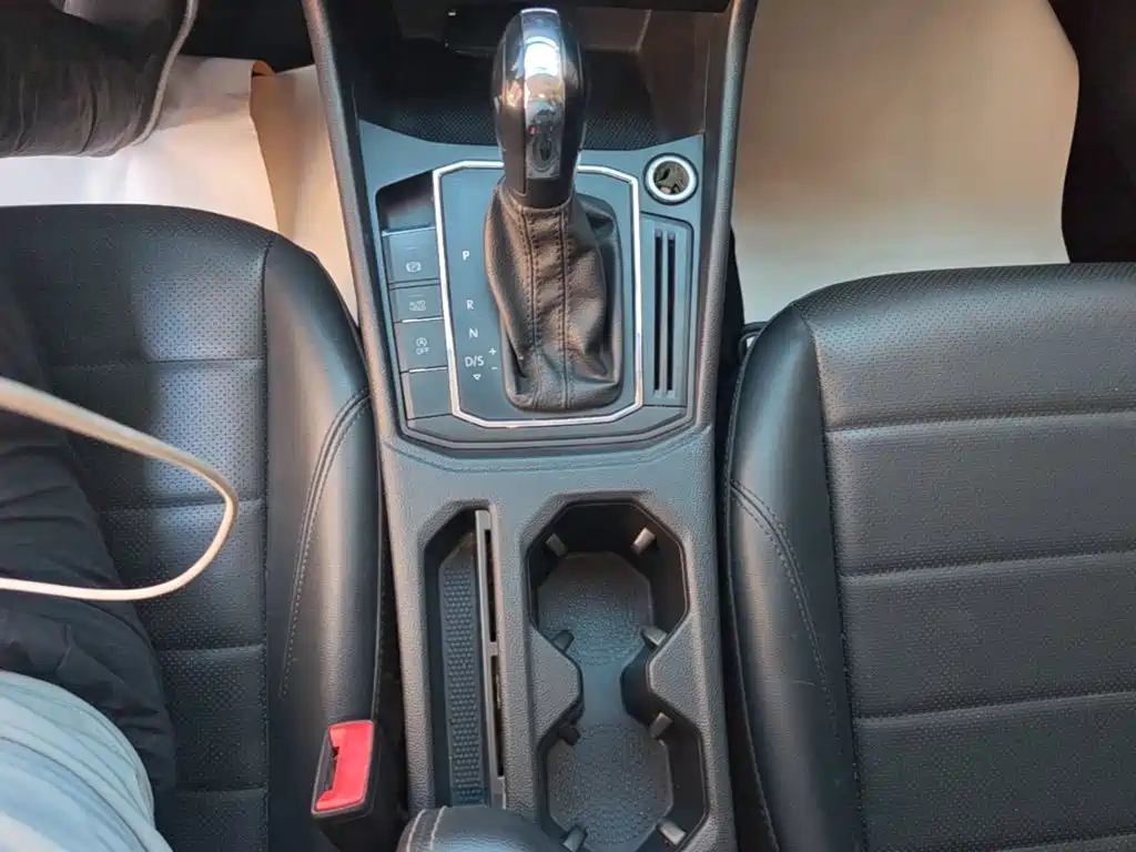 Volkswagen Lavida — миниатюра 14