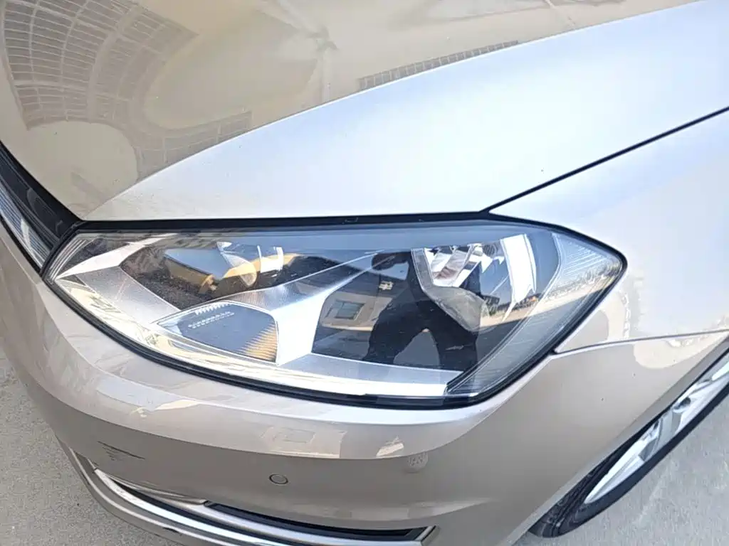 Volkswagen Golf — миниатюра 24
