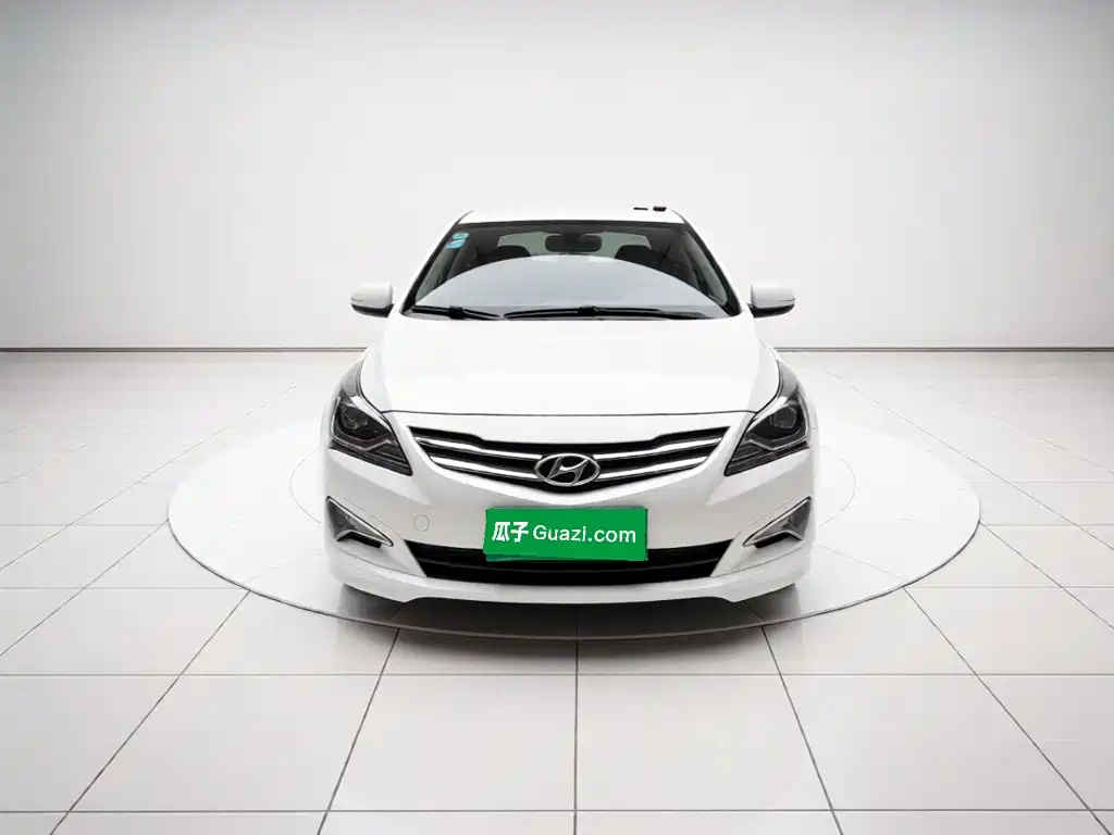 Hyundai Verna — миниатюра 2