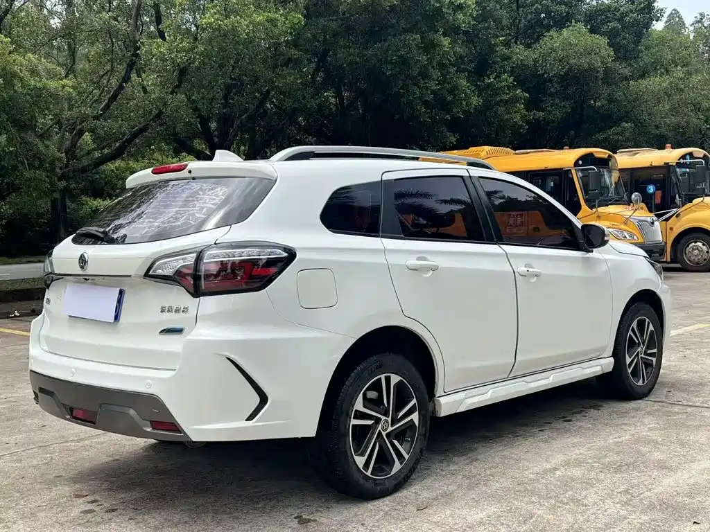 Venucia T70 — миниатюра 4